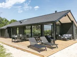 Three-Bedroom Holiday Home In Nexo