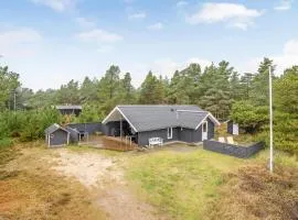 Three-Bedroom Holiday Home In Romo