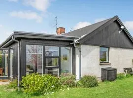 Beautiful Home In Svaneke With Wifi