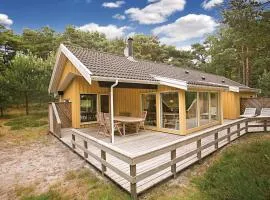 Four-Bedroom Holiday Home In Nexo