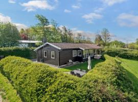 Beautiful Home In Tranekr With 3 Bedrooms And Wifi, feriehus i Lokkeby