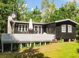 Stunning Home In Aakirkeby With 3 Bedrooms And Wifi, hôtel à Vester Sømarken