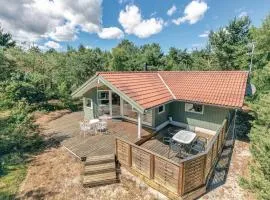 Three-Bedroom Holiday Home In Aakirkeby