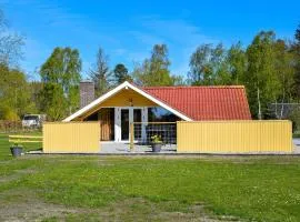 Nice Home In Hadsund With 2 Bedrooms And Wifi