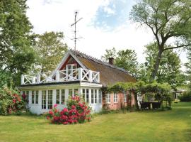 Two-Bedroom Holiday Home In Gilleleje, Hotel in Gilleleje