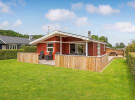 Gorgeous Home In Bjert With Kitchen, vacation home in Sønder Bjert