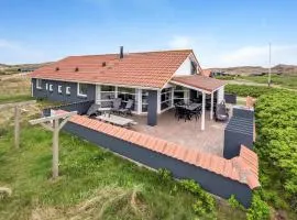 Four-Bedroom Holiday Home In Hvide Sande