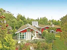 Beautiful Home In Gilleleje With Private Swimming Pool, Can Be Inside Or Outside