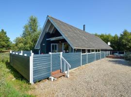 Holiday Home Vestermarksvej R&oslash;m&oslash; Xi, hotel con tinas de hidromasaje en Toftum