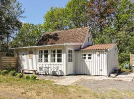 Nice Home In Nex With Wifi, budgethotell i Neksø