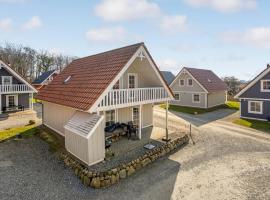 Cozy Home In Grsten With Swimming Pool, hotel i Gråsten