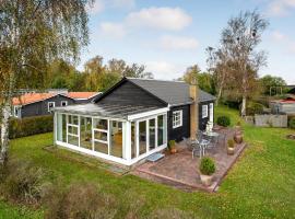 Nice Home In Juelsminde With Kitchen, beach rental in Juelsminde