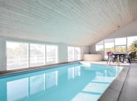 Amazing Home In Knebel With Sauna, hótel í Knebel