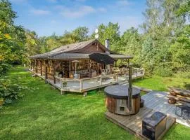 Gorgeous Home In Hadsund With Sauna