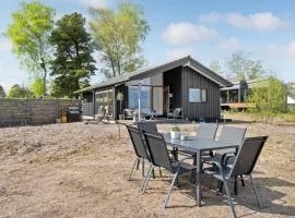 Gorgeous Home In Egå With Wifi