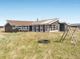 Nice Home In Hvide Sande With Sauna