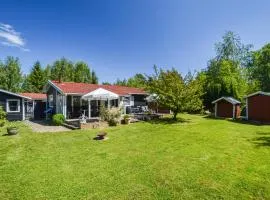 Awesome Home In Højby With Wifi