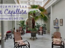 ALOJAMIENTO La CAPILLITA HABITACION CON BAÑO, hotell i Sanlúcar de Barrameda