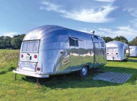 Retro Staycations, campground in Ryde