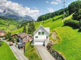 New Chalet with breathtaking views!