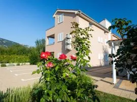 Apartments Crnekovic Jasna