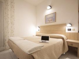 Hotel Globus, khách sạn ở Bellariva, Rimini