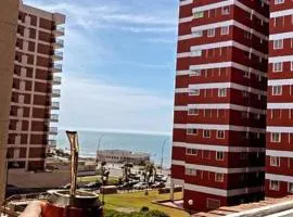Departamento 3 ambientes vista al mar en Playa Grande con cochera cubierta