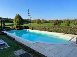 Limone Apartment - Featuring a Private Garden and Access to a Pool