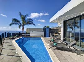 Villa Stella by LovelyStay, hotel v mestu Arco da Calheta
