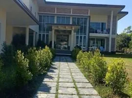 San Kamphaeng Classic Home