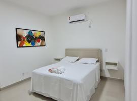 Apartamento no centro próximo a JK., alojamento para férias em Palmas