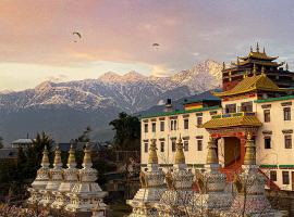 Chokling ArtHouse - The Treasure of Himalayas, four-star hotel in Bīr