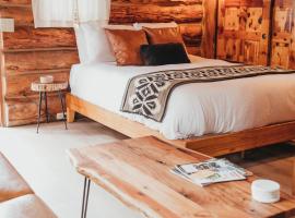 Wilder and Pine Riverside Cabins, cabin in Stevenson