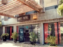 Sere Kunda에 위치한 호텔 Sarges Hotel