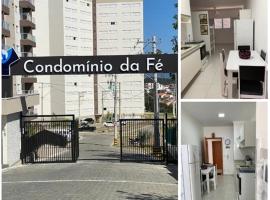 Studio2 Condomínio da Fé Cachoeira Paulista，卡舒埃拉保利斯塔的公寓