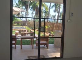 Nice Home Stay @Samroiyot, ваканционно жилище на плажа в Сам Рой Йот