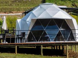 La Quinta Dimensión Glamping, luxury tent in Guatapé