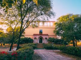 Chandsen Eco Dera Wellness Retreat & Spa, hotel v destinaci Mālpura