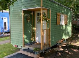 Viesnīca Tiny House Ahse im PIER9 Tiny House Hotel pilsētā Hamma, netālu no apskates objekta Hammas Tirgus laukums