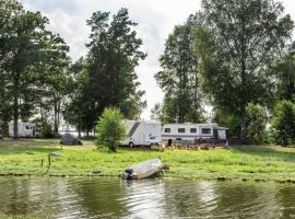 First Camp Ekudden-Mariestad, magánszállás Mariestadban