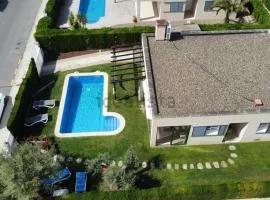 Villa lujosa con spa, piscina y sala de juegos PRIVADOS