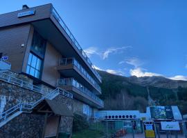Hostal La Pinilla, hotel in Segovia