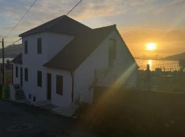 Casa Cuartel, chalet de montaña en Redondela