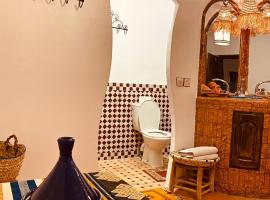 Auberge Tissadrine, hotel v destinaci Akhendachou nʼAït Ouffi