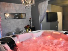 Nuit privée avec Jacuzzi, holiday rental in Chelles