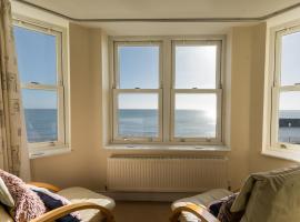 13 Great Cliff, apartment in Dawlish