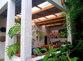 Hakha Beach House, vila v destinaci Praia do Tofo