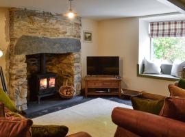 Maybill Cottage, hotel with parking in Penmachno