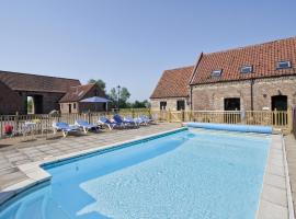 Archway Barn - E3864, hotel with parking in Runcton Holme