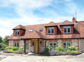 The Owl House, holiday rental in Bishops Waltham